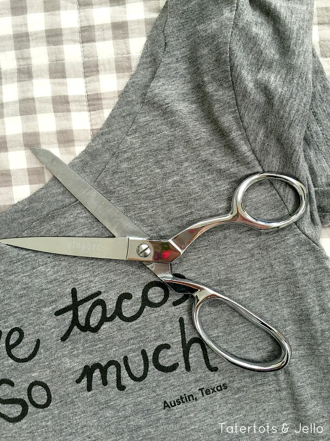 How to Cut a T Shirt 2020 - Cute DIY Ideas to Cut a T-Shirt