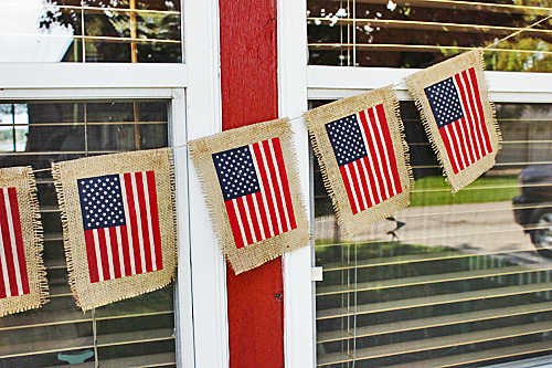 Red White and Blue Patriotic DIY Ideas! #recipes #homedecor #fourthofjuly #4thofjuly #redwhiteandblue