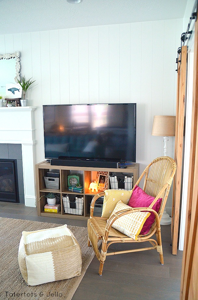 family room beachy console 