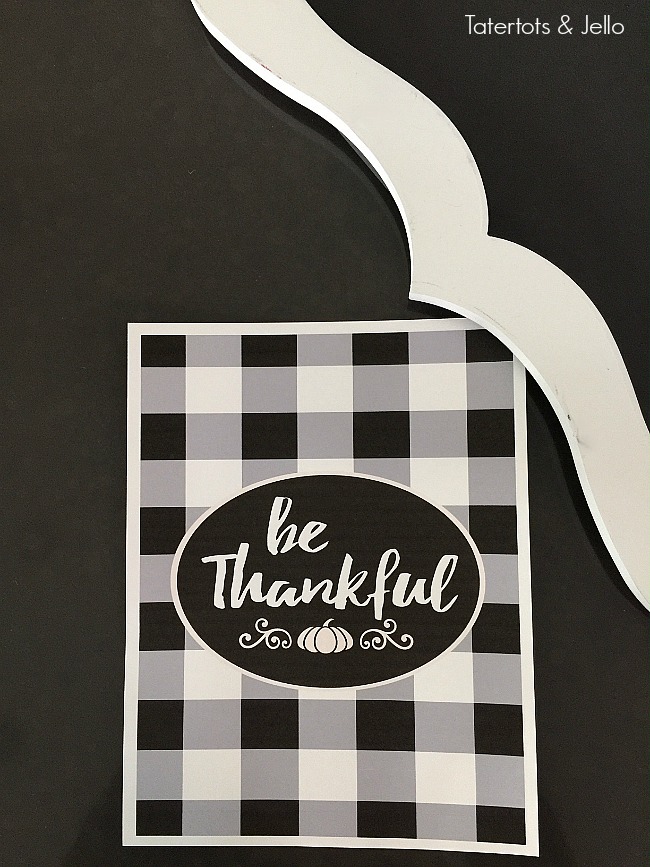 Free Buffalo Check Thankful Printable! Print it off to remind you of all of your blessings this Thanksgiving season. You can also give it as a wonderful gift! 