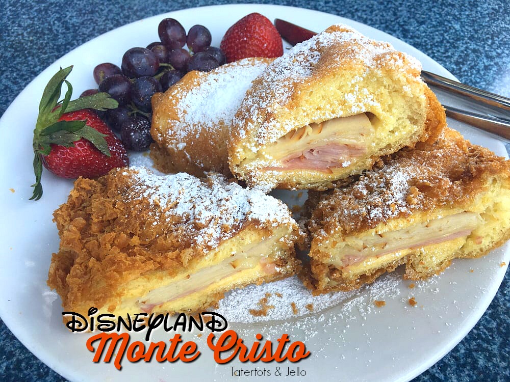 14 amazing foods to eat at disneyland. We have been visiting Disneyland for 20 years and here are our favorite foods!