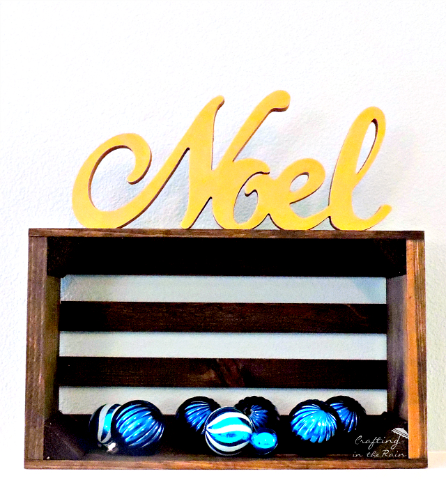 gold noel sign DIY 