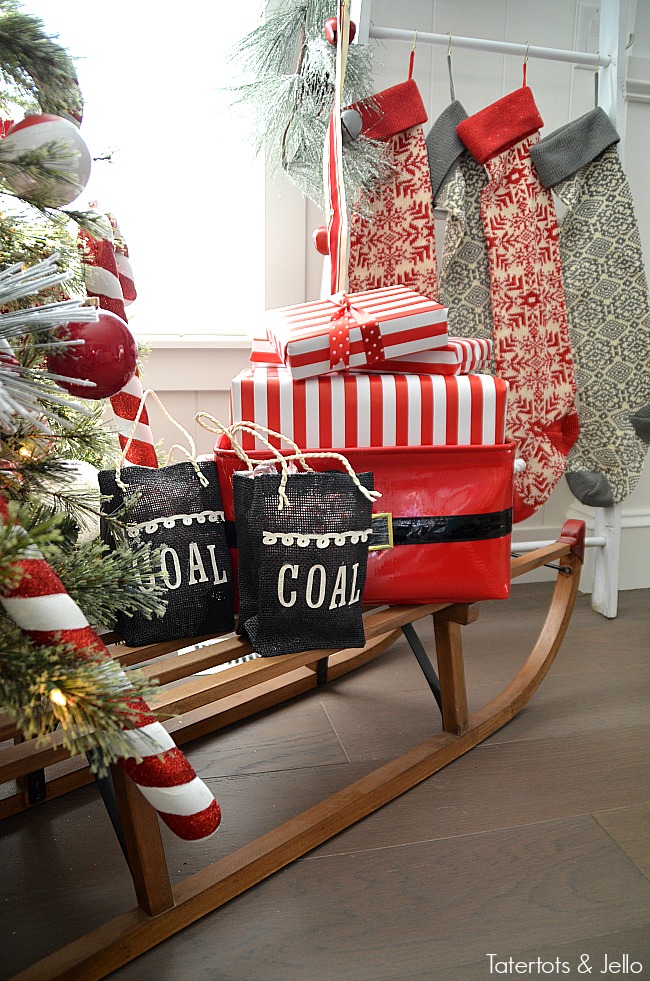 North Pole Decorating Ideas: Create Your Winter Wonderland