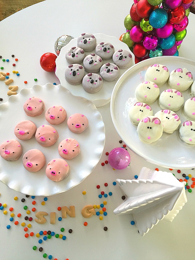 sing chocolate covered oreo animal cookies. Make these cute animal cookies from the characters of SING.