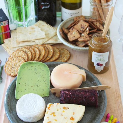 New Years Eve Simple Entertaining. Easy tips for putting together an elegant wine and cheese party for your friends.
