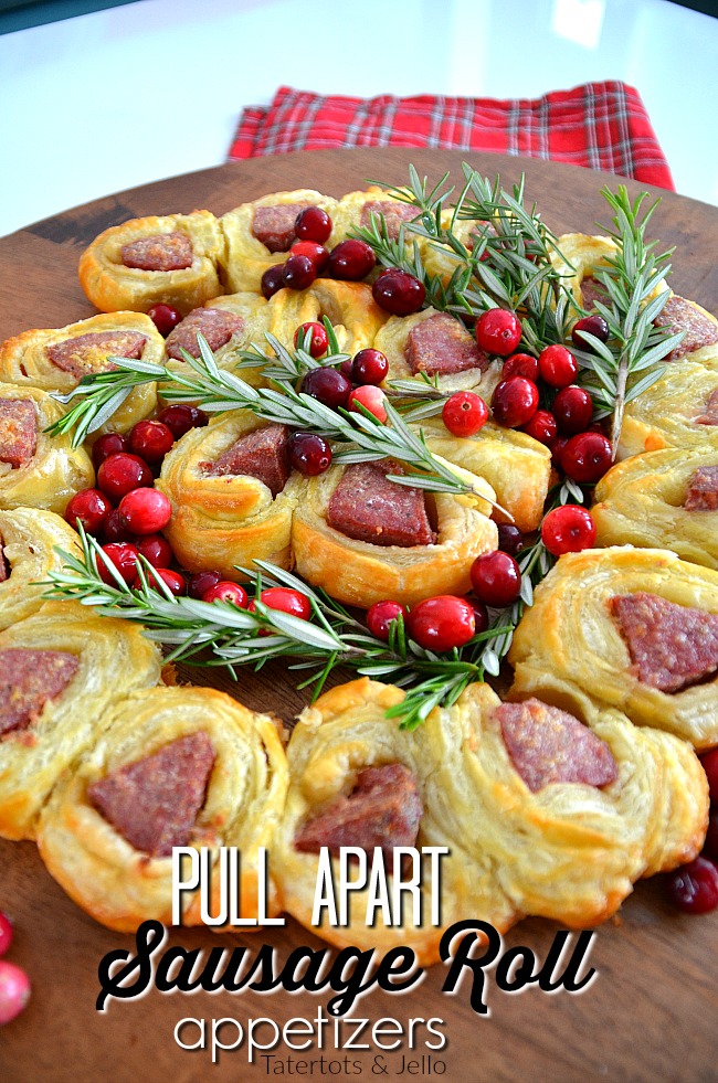 Pull Apart Sausage Rolls require only three ingredients and are an easy and delicious way appetizer to serve during the holidays. Plus 4 easy game night tips. 