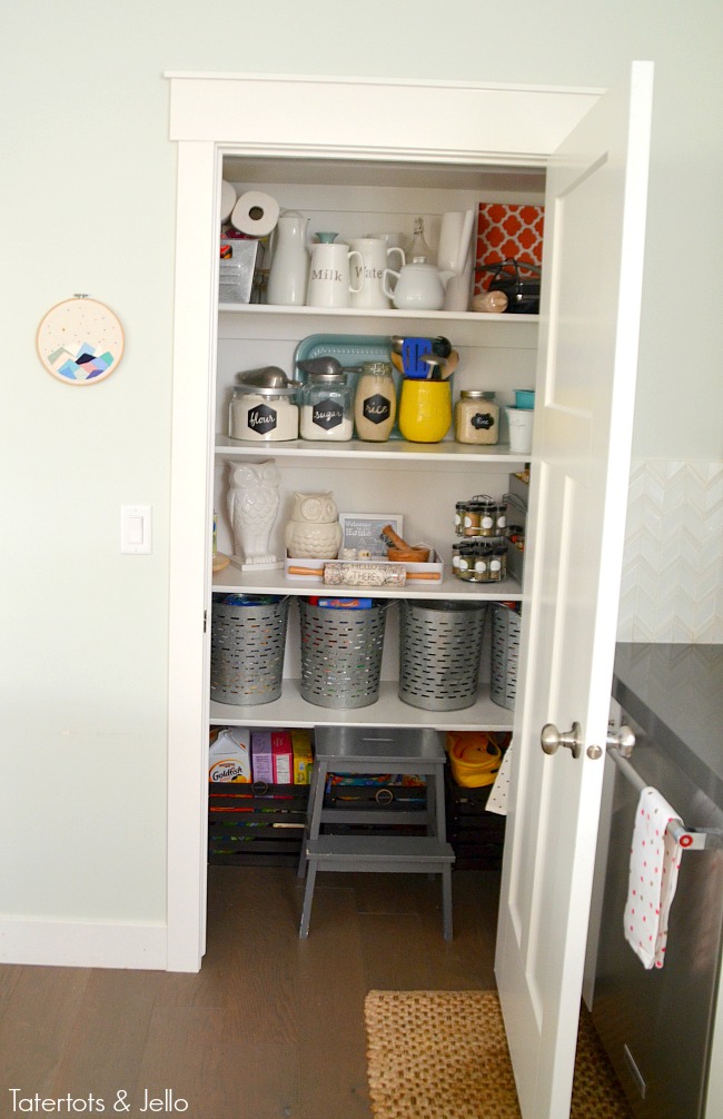 6 ways to organize your pantry. Ways to keep your home more clean and organized! 