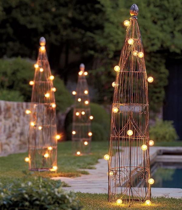 garden trellis lighting idea 