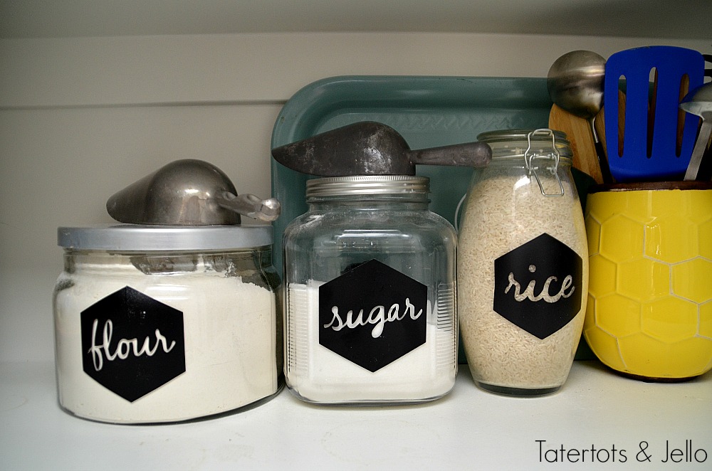 6 ways to organize your pantry. Ways to keep your home more clean and organized! 