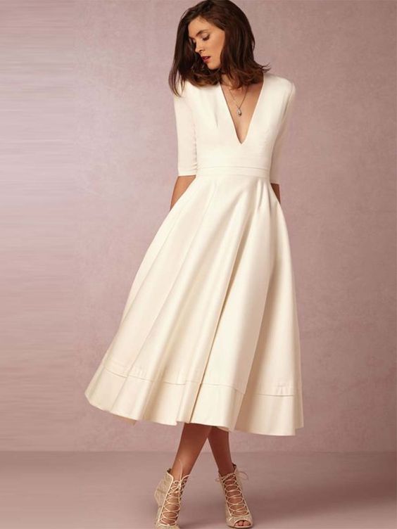 20 Wedding Dresses for a Second Wedding, Courthouse Wedding