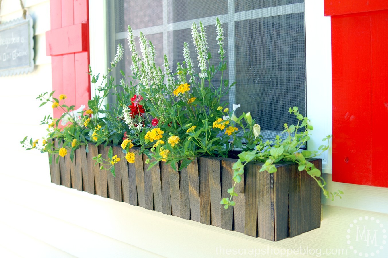 12 Summer Farmhouse Projects!