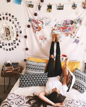 15 Dorm Decorating Ideas! - Tatertots & jello