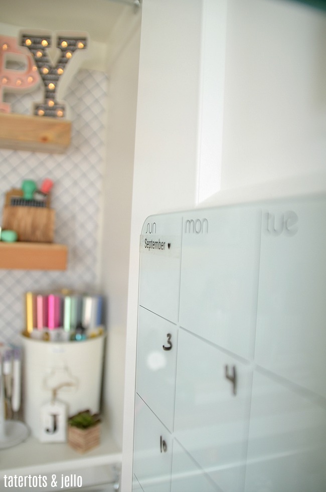 Craft Room Closet Makeover. Organized your craft supplies with labels. Find out how to create an amazing craft closet! 