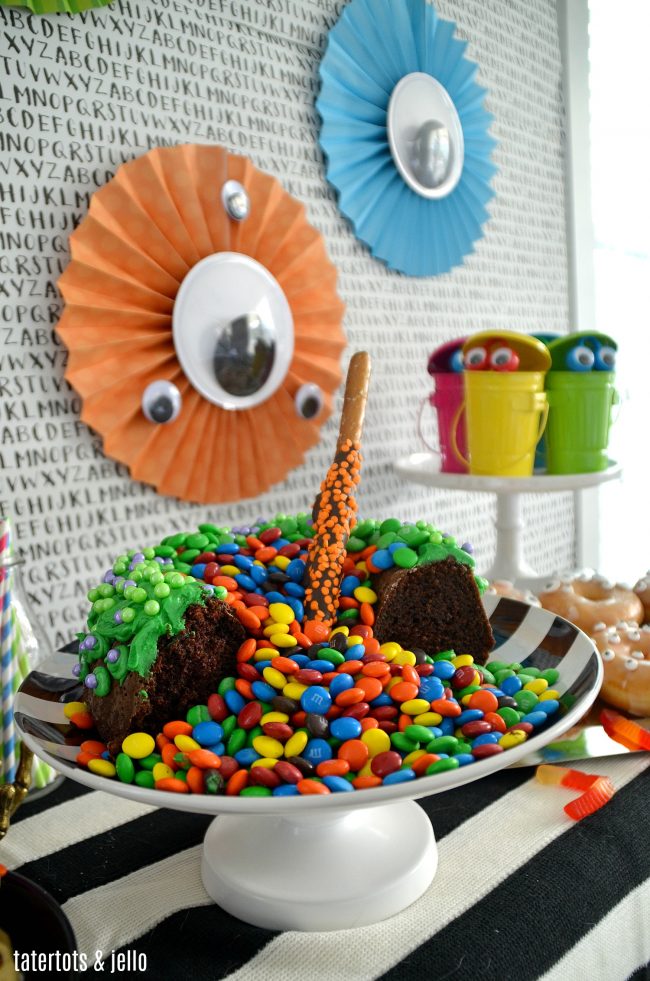 Monster Party and Witches Cauldron Bubbling Cake