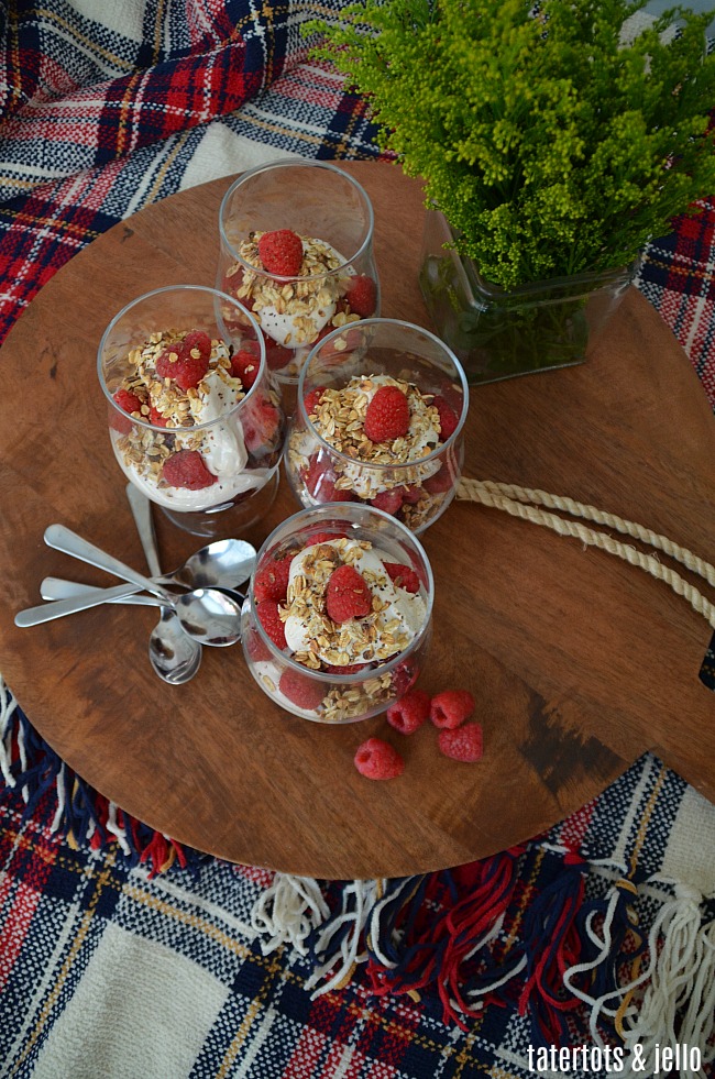 Scottish OUTLANDER Raspberry Trifle combines layers of toasted oatmeal, whipped cream and mascarpone cream, whiskey or caramel flavors and fresh raspberries for a very memorable, delicious trifle dessert!