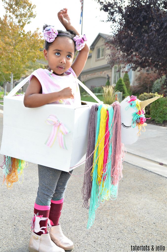Make a Kids Unicorn Halloween Costume out of an Amazon Box! You can create so many costumes using cardboard boxes. See how to make a kids unicorn costume. It's so easy and fun! 