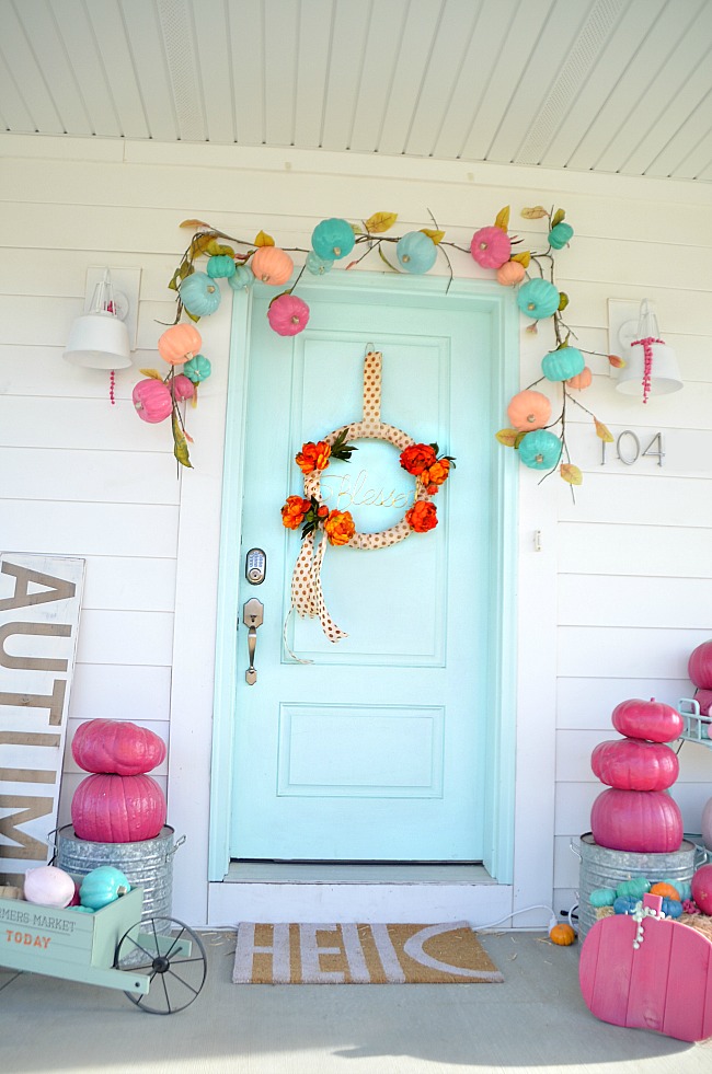 Thanksgiving Wire Word Wreath. Create a special wreath with a wire word to bring the spirit of Thanksgiving into YOUR home!