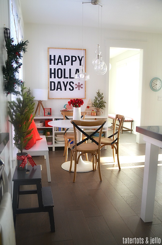 holiday home tour - beautiful holiday home decorating ideas!