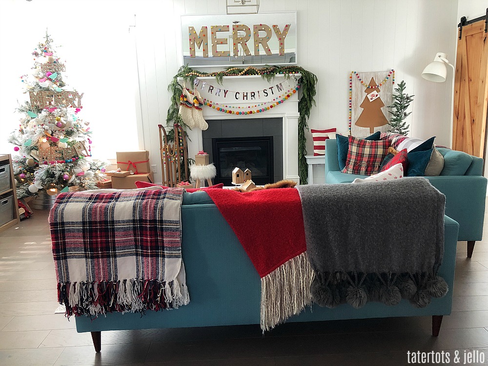 Merry Pom Pom Holiday Home Tour 