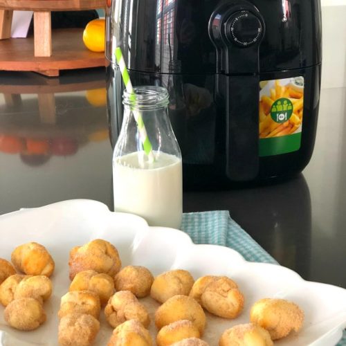 3 Minute Airfry Cinnamon Sugar Donut Holes are so easy to make! You use pre-packaged biscuit dough and they are ready in 3 minutes and much healthier than deep frying!