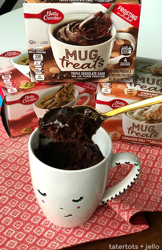 Sharpie mugs are fun to make and a great gift idea! Make a special DIY mug for a friend, neighbor or teacher and fill it with a yummy mug cake mix for a gift ANYONE will love! This tutorial shows you how to make DIY Sharpie Mugs that will last! 