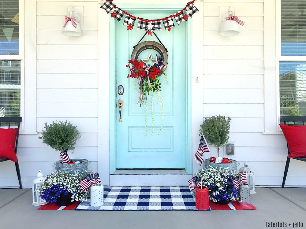 6 ways to decorate your porch for the Fourth of July! Celebrate the Fourth by adding some patriotic flair to the front of your home with these 6 easy ideas! 