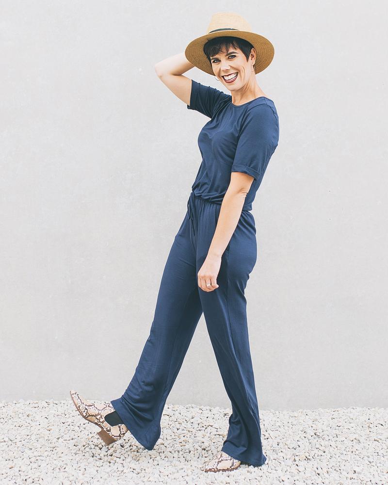 Grab the most versatile and comfortable jumpsuit for ANY occasion. Cents of Style has introduced an exclusive line of 5 everyday jumpsuits that will transform your life. 