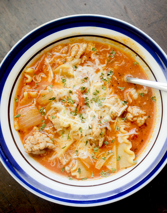 11 Warm and Delicious Fall Weight Watchers Soup Recipes. Keep on track this Fall with these easy and fast soup recipes with Weight Watcher's Points! 