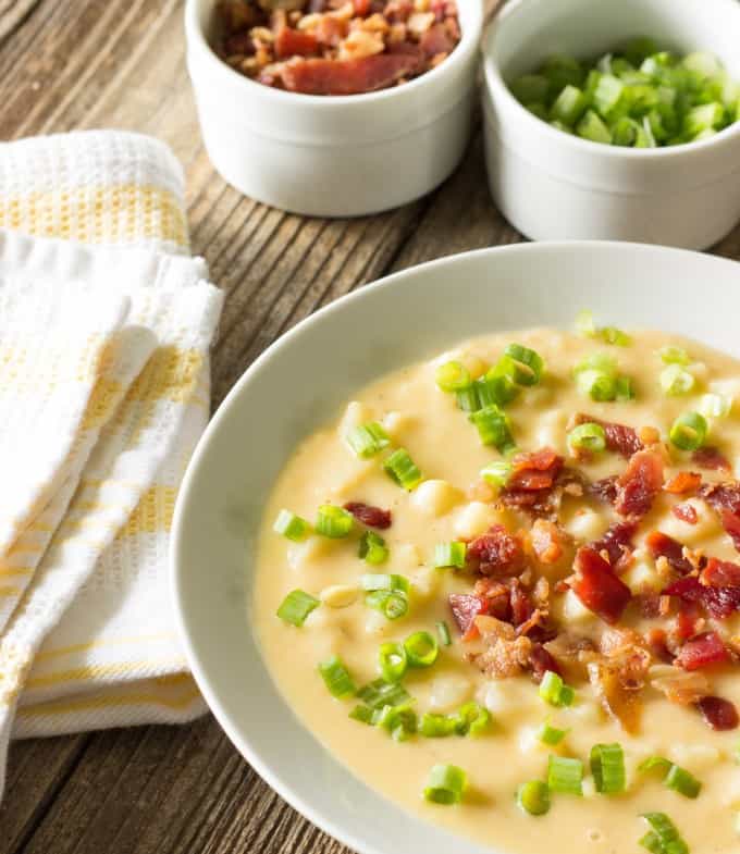 11 Warm and Delicious Fall Weight Watchers Soup Recipes. Keep on track this Fall with these easy and fast soup recipes with Weight Watcher's Points! 