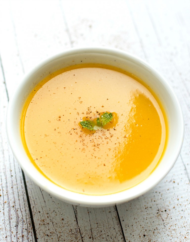 11 Warm and Delicious Fall Weight Watchers Soup Recipes. Keep on track this Fall with these easy and fast soup recipes with Weight Watcher's Points! 