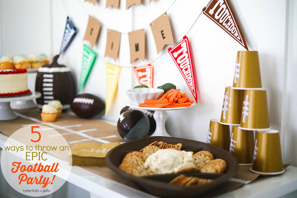 10  Essentials for Throwing an Amazing Super Bowl Party