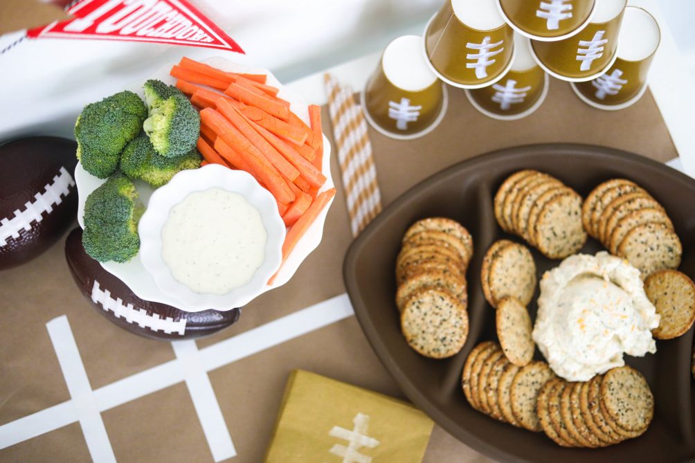 FIVE Ways to Throw an EPIC Football Party! Kick off the NFL season by throwing an EPIC football party. From the seating, to decorations and food, here are FIVE easy ways to throw an EPIC football party! 