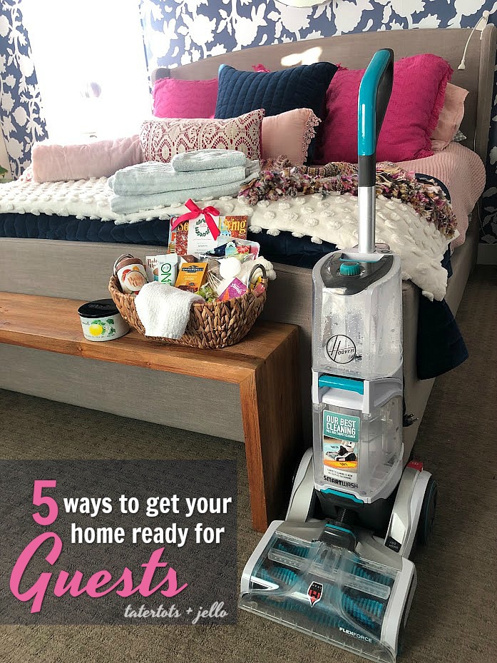 Hosting friends or family for Thanksgiving or the holidays this year? No need to panic or be stressed, getting your home ready for holiday guests is easy. Here are 5 ways to prepare your home for holiday guests! 