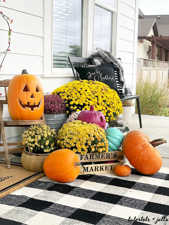 how to create a theme Halloween porch with DIY projects 