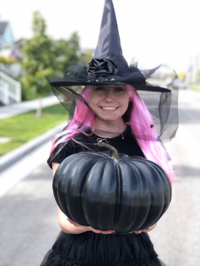 FIVE 5-Minute Simple Halloween Costumes with 1 Little Black Dress! Take a thrifted dress and add simple accessories from Savers Thrift to create easy Halloween costumes this year! 