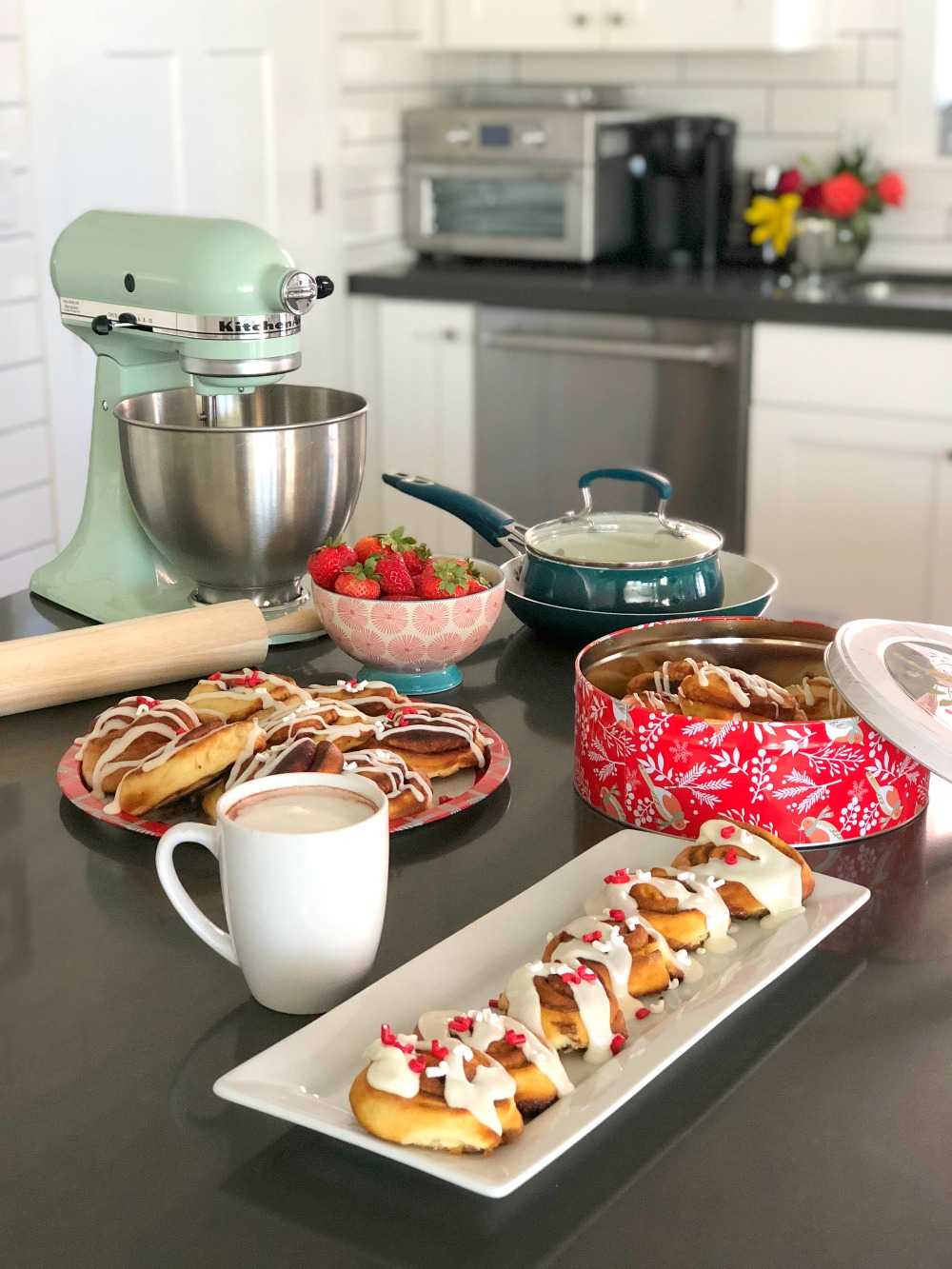 The Ultimate Weekend Brunch Gift Guide. Connect with family and friends with food! Get together and bake up a batch of soft and gooey cinnamon rolls and sit down with a frothy latte or whipped hot cocoa. This gift guide feature everything you need to create a brunch for a special occasion as well as brunch you can whip up every weekend! #sponsored #WalmartTopGifts #giftguide #giftsforthecook #holidaygiftguide