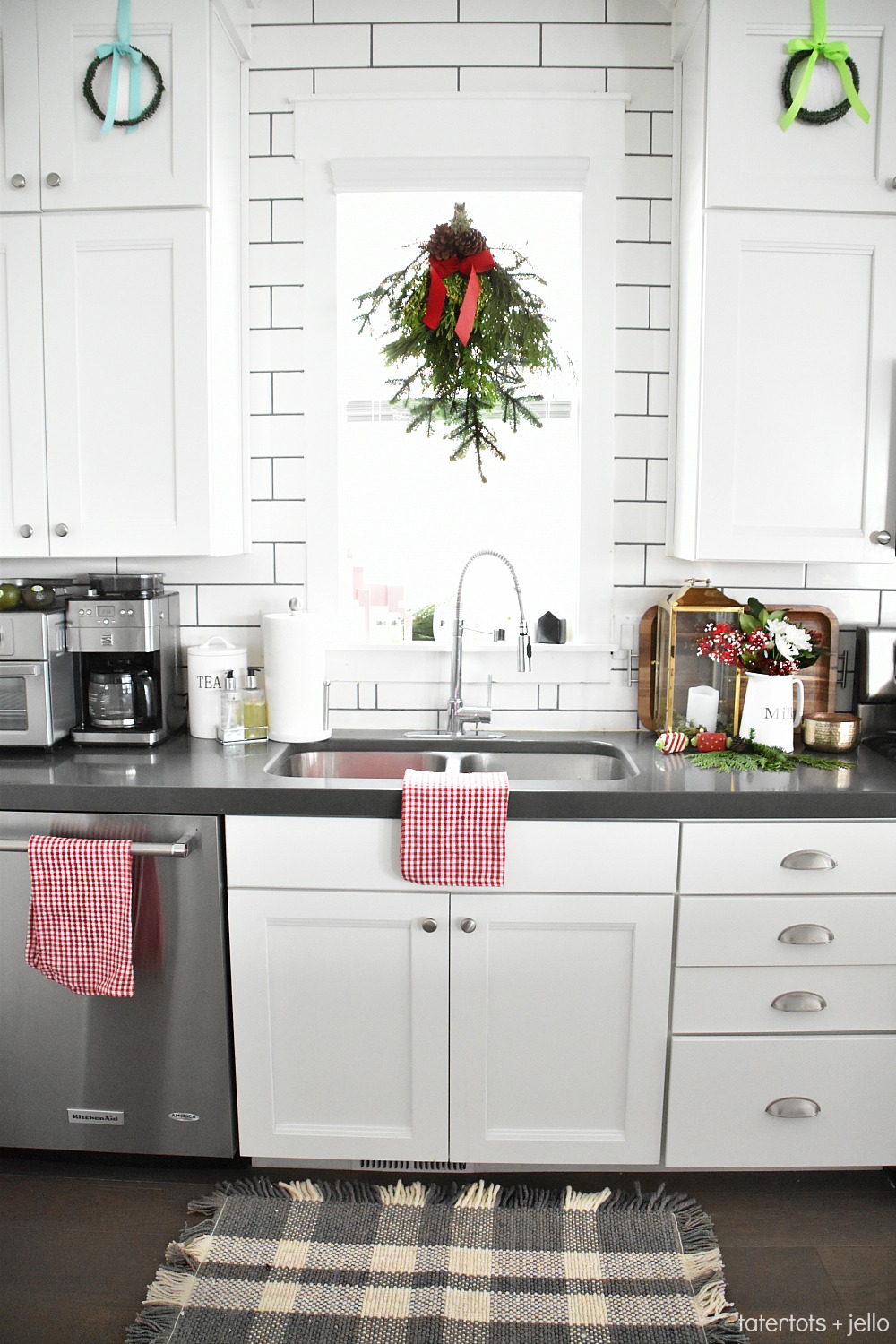 https://tatertotsandjello.com/wp-content/uploads/2018/12/holiday-home-christmas-kitchen-.jpg