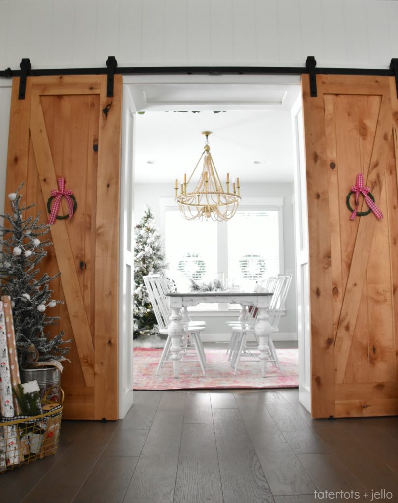 Bright and Colorful Holiday Home Tour - DIY project ideas!