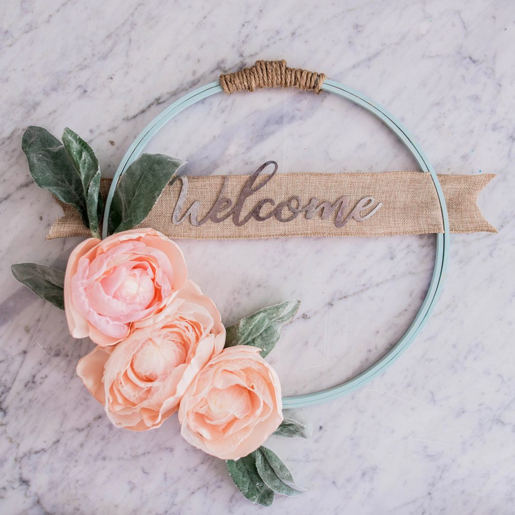 DIY Mommy Fabric, paint and trim embroidery hoop DIY