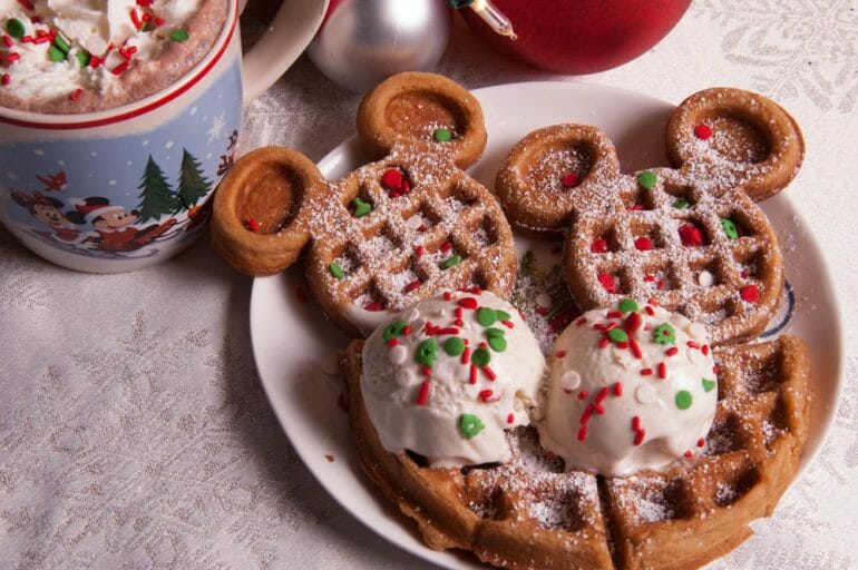 14 AMAZING Disney copycat recipes! Recreate the feeling of Disney with these recipes inspired by the ones served at Disneyland and Walt Disney World! 