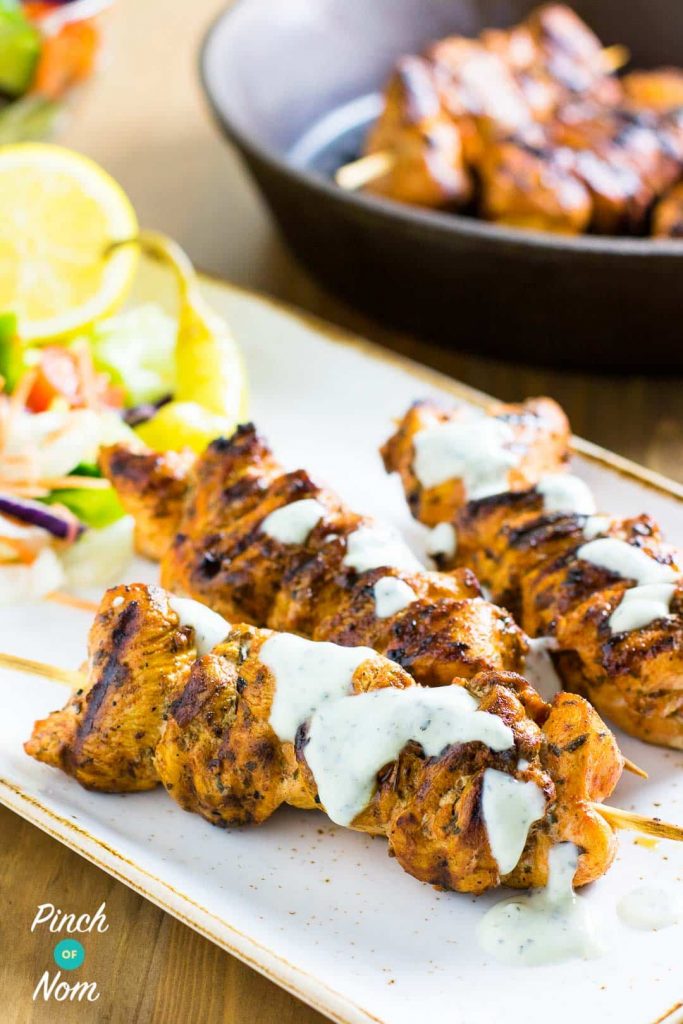 3 Weight Watchers Smart Points Chicken Souvlaki and Tzatziki @ Pinch of Nom