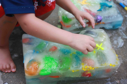 DIY Sidewalk Fizzy Foam Paint