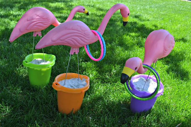 Summertime Flamingo Ring Toss