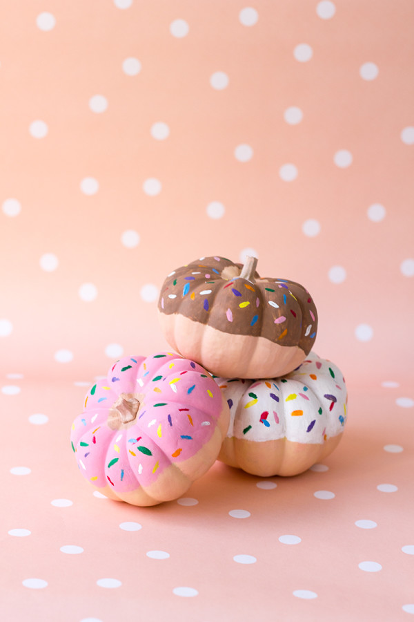 DIY Donut Pumpkins @ Studio DIY