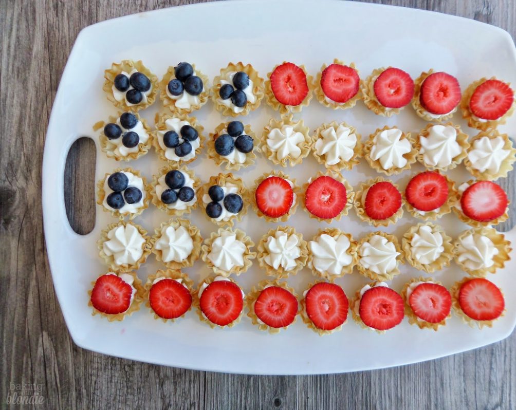 The 12 BEST Patriotic Flag Fruit and Veggie Platters. Create a healthier snack tray for Memorial Day or the Fourth of July with these fruit and veggie tray ideas! 