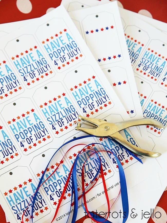 Free Patriotic Tags to print out for the Fourth of July!