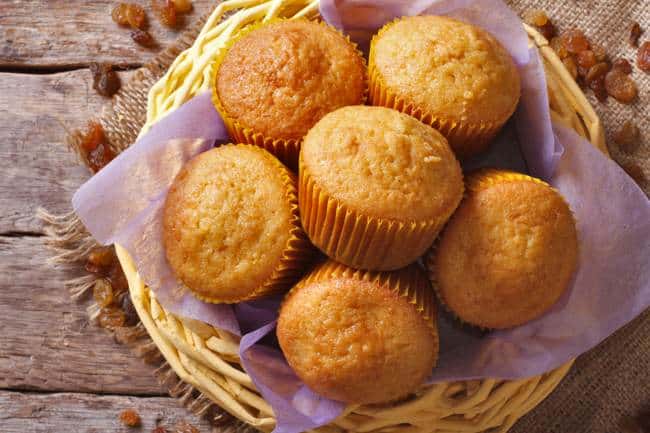 Weight Watchers Pumpkin Spice Cake Muffins - 2 PointsPlus @ Simple Nourished Living