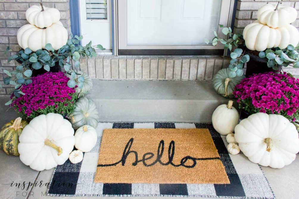 Layered Door mats and colorful porch ideas @Inspiration For Moms 