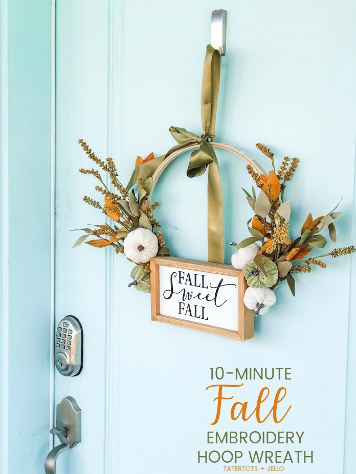 Make an Fall Embroidery Hoop Wreath! Only a few supplies are needed to create a beautiful wreath to display for Autumn and in less than 10 minutes you have a new fall wreath!