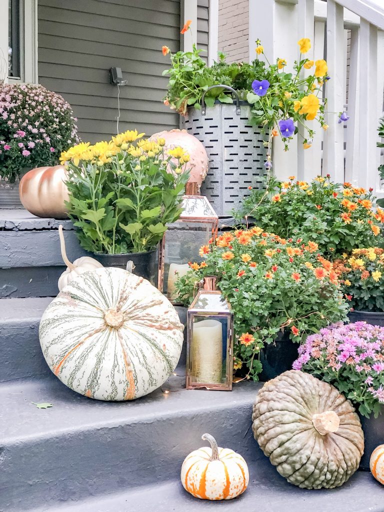 Copper and Gold Fall Porch Decorating Ideas! Celebrate Fall with a metallic pop of copper and gold. Easy ways to create a welcoming Autumn porch. 